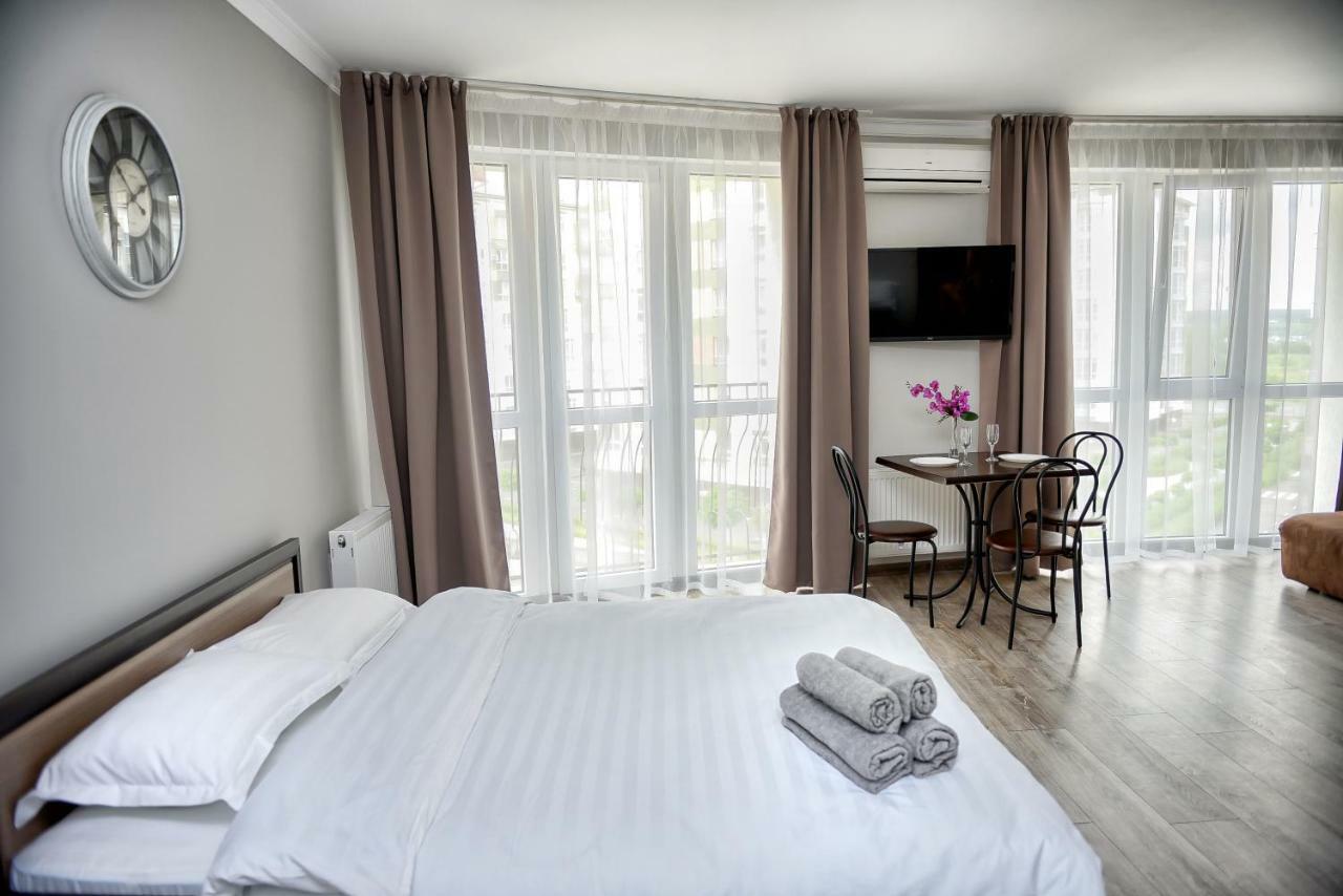 Apart Reserve Sloboda Loft อิวาโน-ฟรานกิฟสเก ภายนอก รูปภาพ